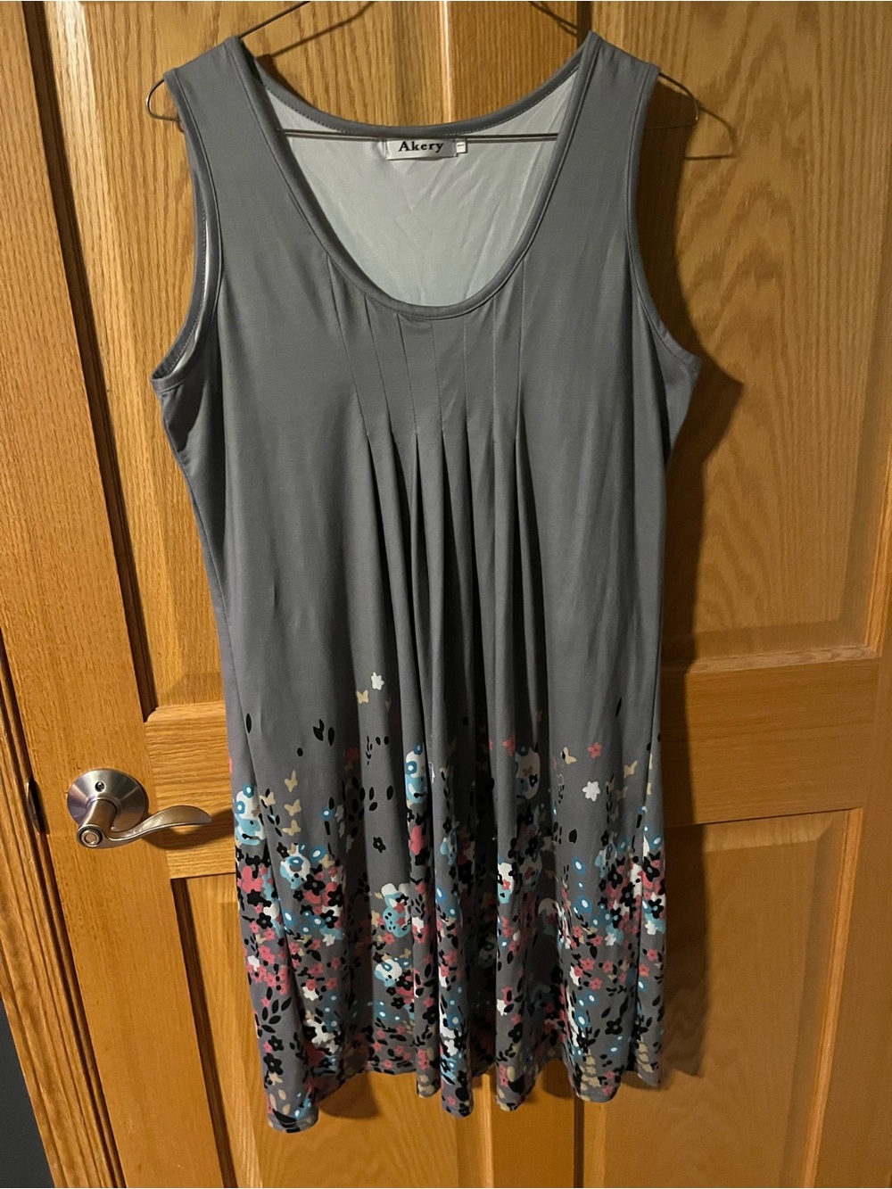 Gray Sleeveless Pleated Knit Chemise with Floral Hem